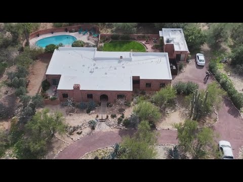 Watch Neighbors of Savannah Guthrie’s mother fear for her safety